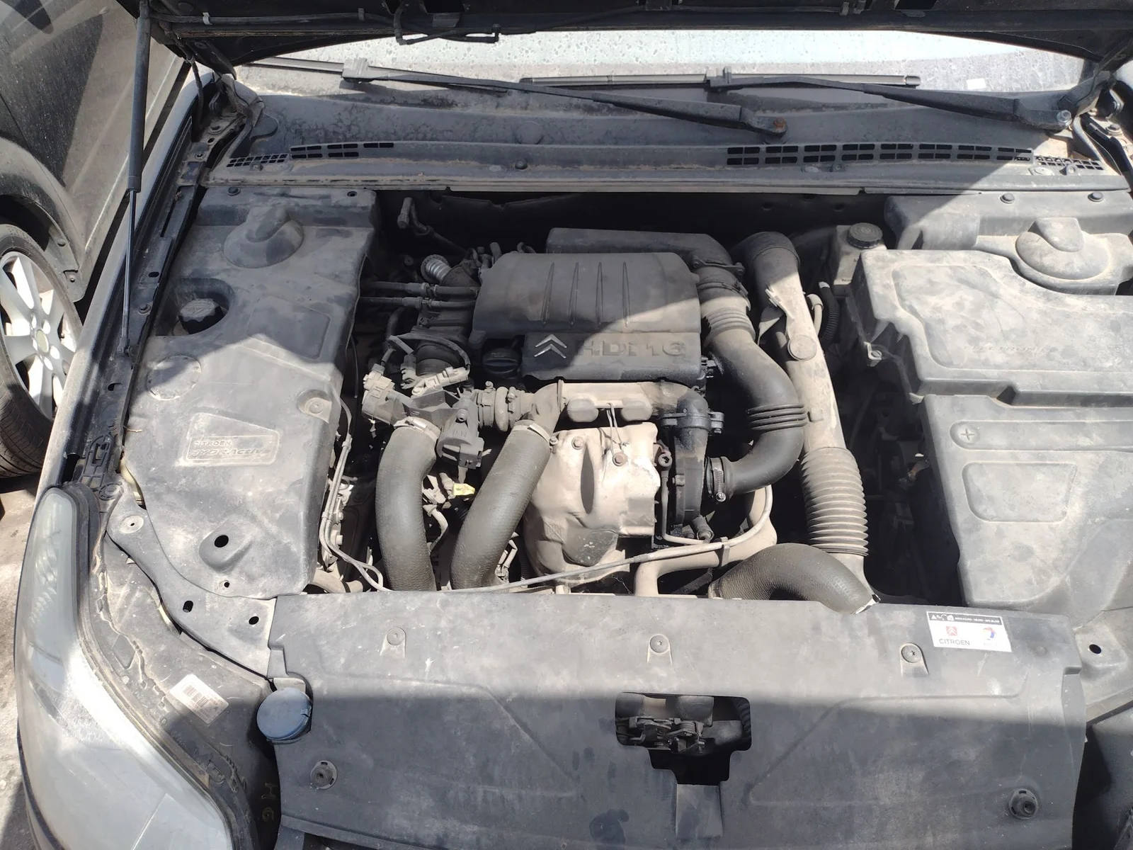 Foto de CAJA FILTRO AIRE CITROEN C5 BERLINA 1.6 HDi CAT (9HY / DV6TED4) (109 CV / 80 KW) referencia 1420N9