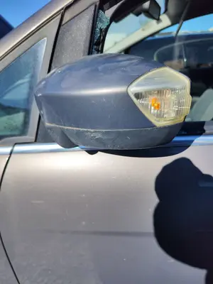 Foto de RETROVISOR IZQUIERDO FORD C-MAX (CB7) 1.6 TDCi CAT (116 CV / 85 KW) referencia 2002854