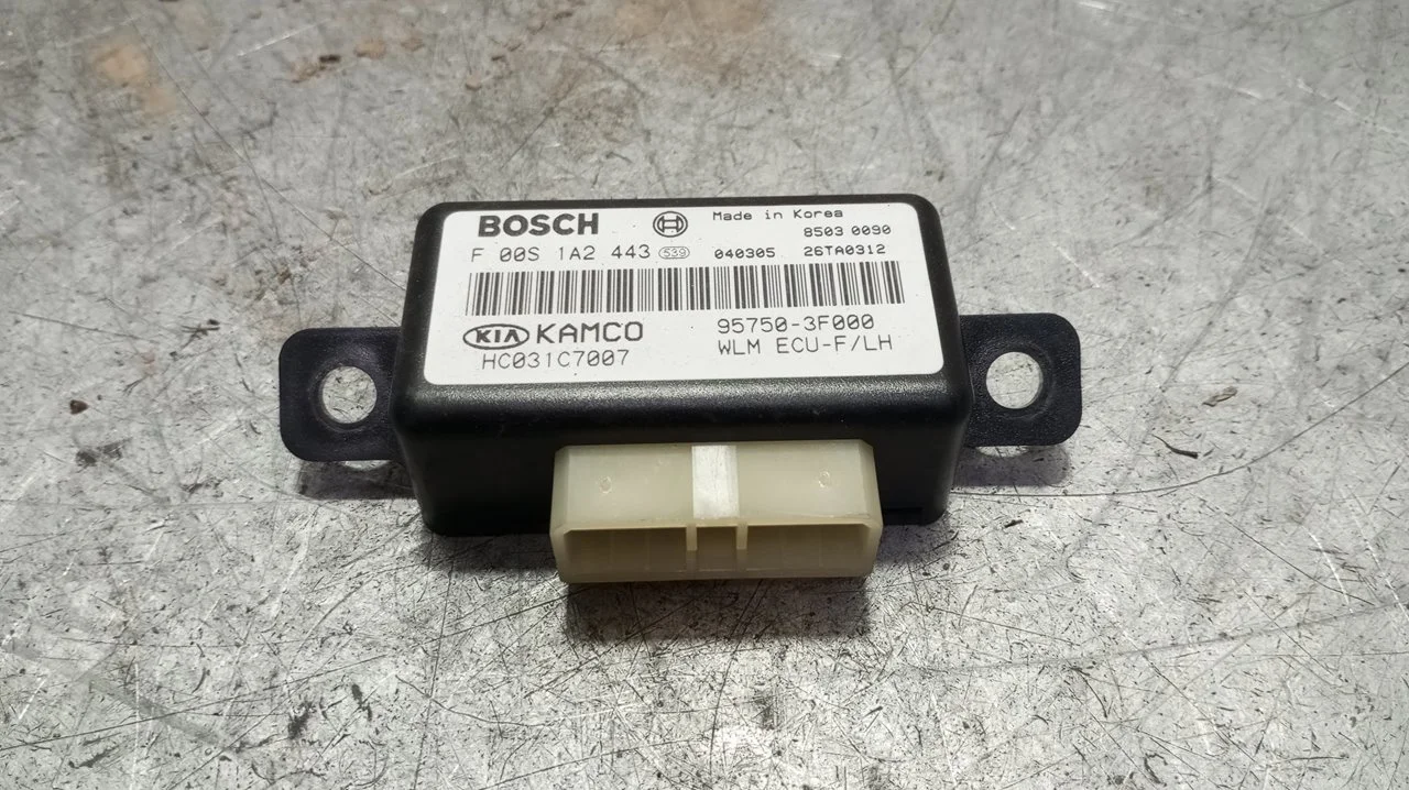 Foto de MODULO ELECTRONICO KIA OPIRUS (GH) 3.5 V6 CAT (203 CV / 149 KW) referencia 957503F000
