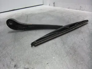 Foto de BRAZO LIMPIA TRASERO RENAULT CLIO III 1.2 (75 CV / 55 KW) referencia 80005987 foto 2