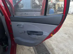 Foto de GUARNECIDO PUERTA TRASERA DERECHA KIA PICANTO (SA) 1.1 CAT (65 CV / 48 KW) referencia 8330207000NL