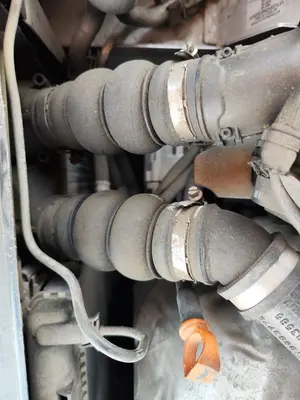 Foto de MANGUERAS INTERCOOLER CITROEN C4 BERLINA 1.6 16V HDi FAP (109 CV / 80 KW)