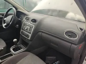 Foto de SALPICADERO FORD FOCUS BERLINA (CAP) 1.8 Flexifuel CAT (125 CV / 92 KW) referencia 1541981
