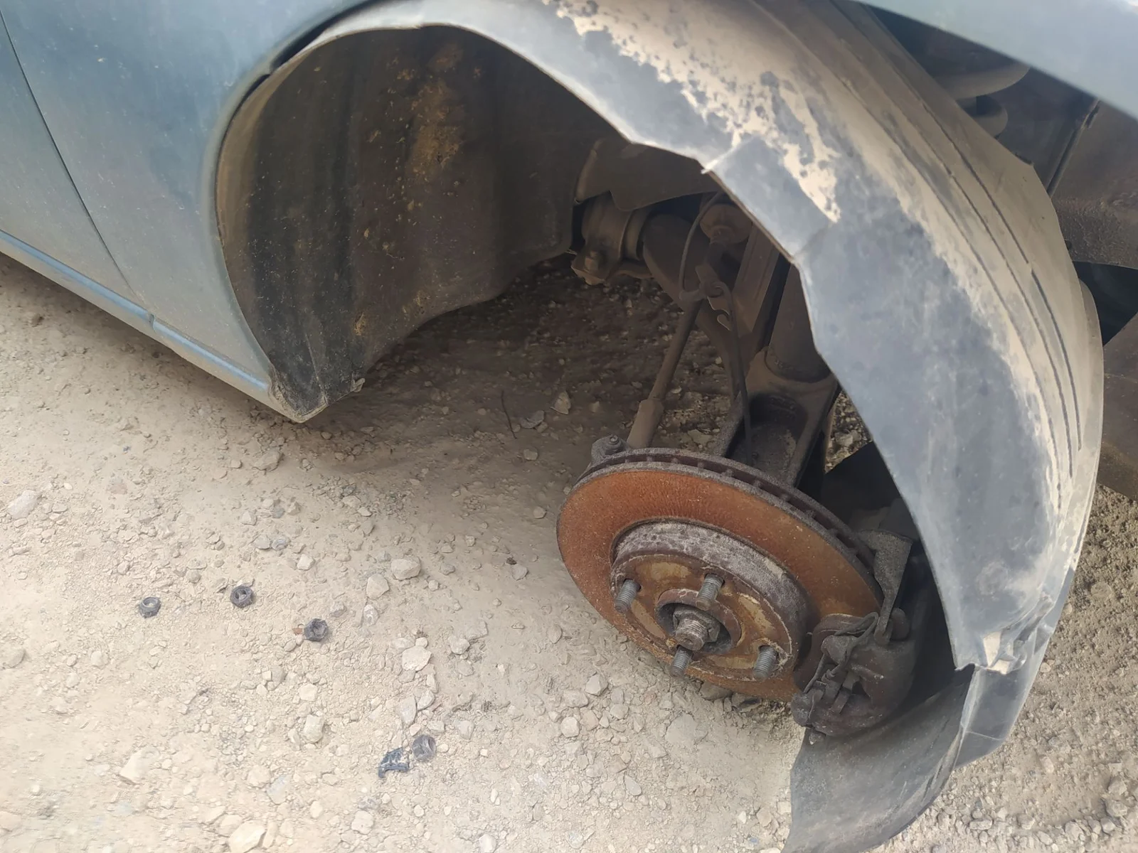 Foto de MANGUETA DELANTERA DERECHA FORD FOCUS BERLINA (CAK) 1.8 TDDI Turbodiesel CAT (90 CV / 66 KW) referencia 1079001