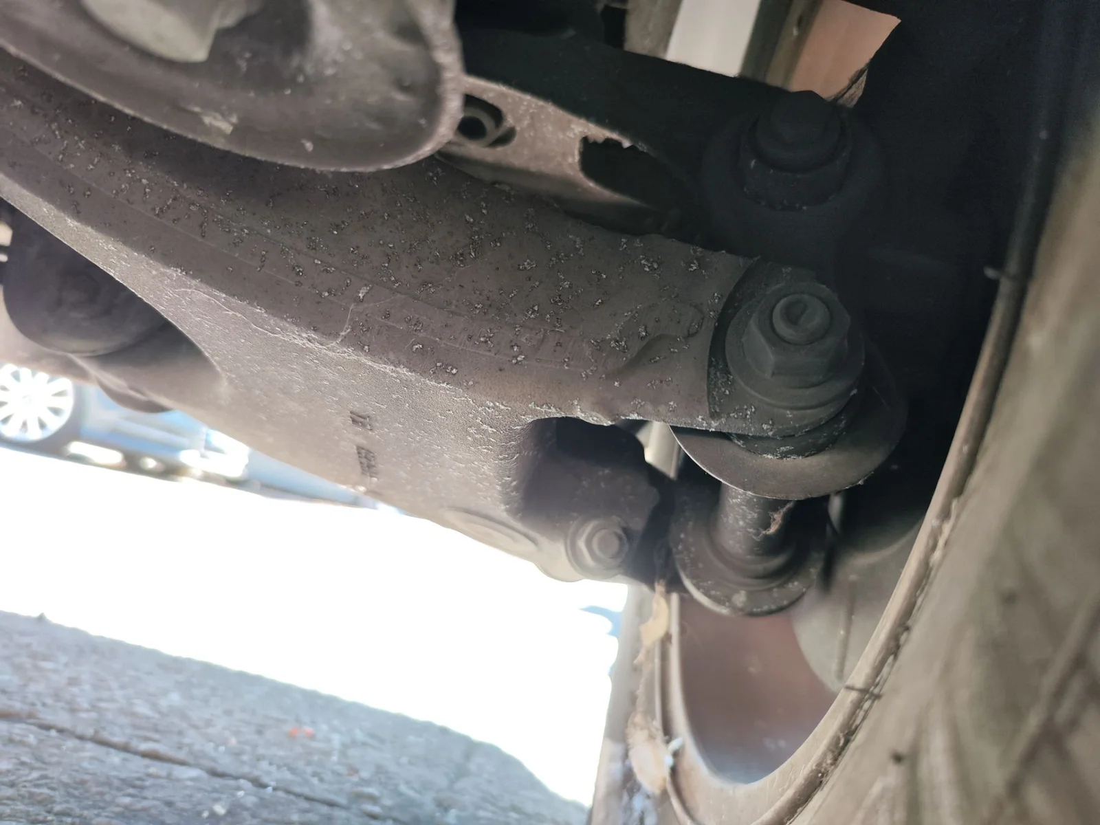 Foto de BRAZO SUSPENSION TRASERO IZQUIERDO BMW SERIE X5 (E53) 3.0 Turbodiesel CAT (218 CV / 160 KW) referencia 33326770743