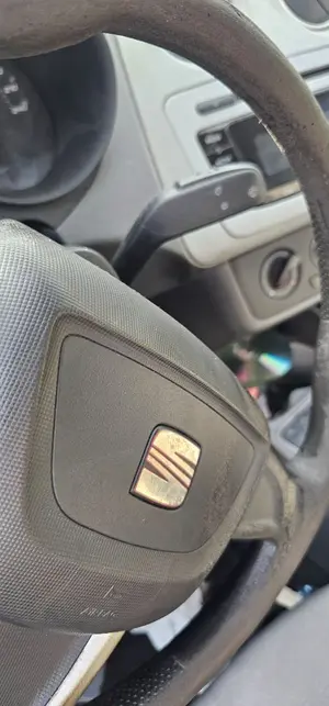 Foto de MANDO LIMPIA SEAT IBIZA BERLINA (6J5) 1.4 TDI (80 CV / 59 KW)