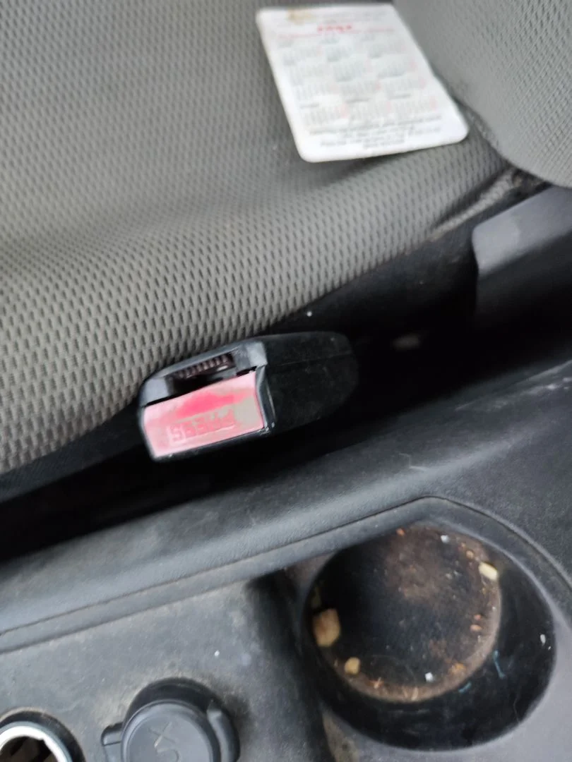 Foto de PRETENSOR AIRBAG DERECHO CITROEN C4 BERLINA 1.6 16V HDi FAP (109 CV / 80 KW)