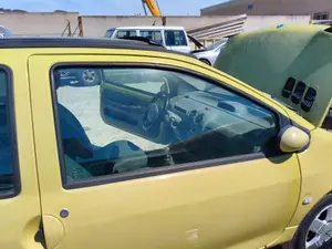 Foto de LUNA DELANTERA DERECHA RENAULT TWINGO I (C06) 1.2  (75 CV / 55 KW) referencia 7701467234