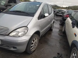 Foto de FARO ANTINIEBLA IZQUIERDO MERCEDES-BENZ CLASE A (BM 168) 1.6 CAT (102 CV / 75 KW)