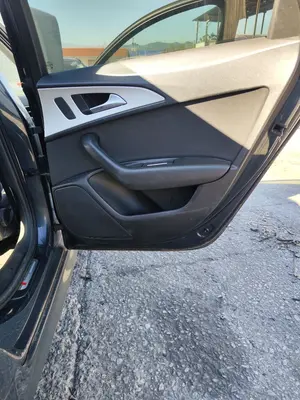 Foto de GUARNECIDO PUERTA TRASERA DERECHA AUDI A6 AVANT (4GD) 2.0 16V TDI (190 CV / 140 KW) referencia 4F0867304