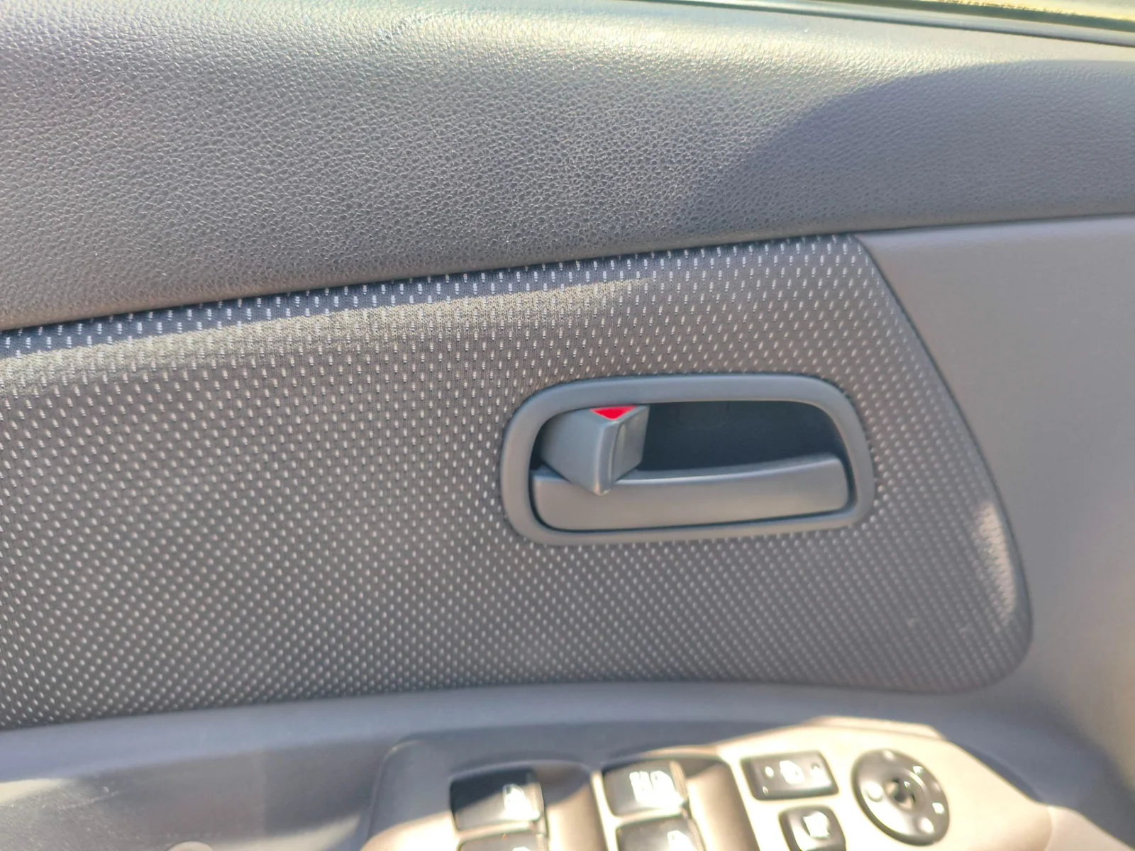 Foto de MANETA INTERIOR DELANTERA IZQUIERDA KIA RIO (JB) 1.5 CRDi (110 CV / 81 KW) referencia 826101G000XI