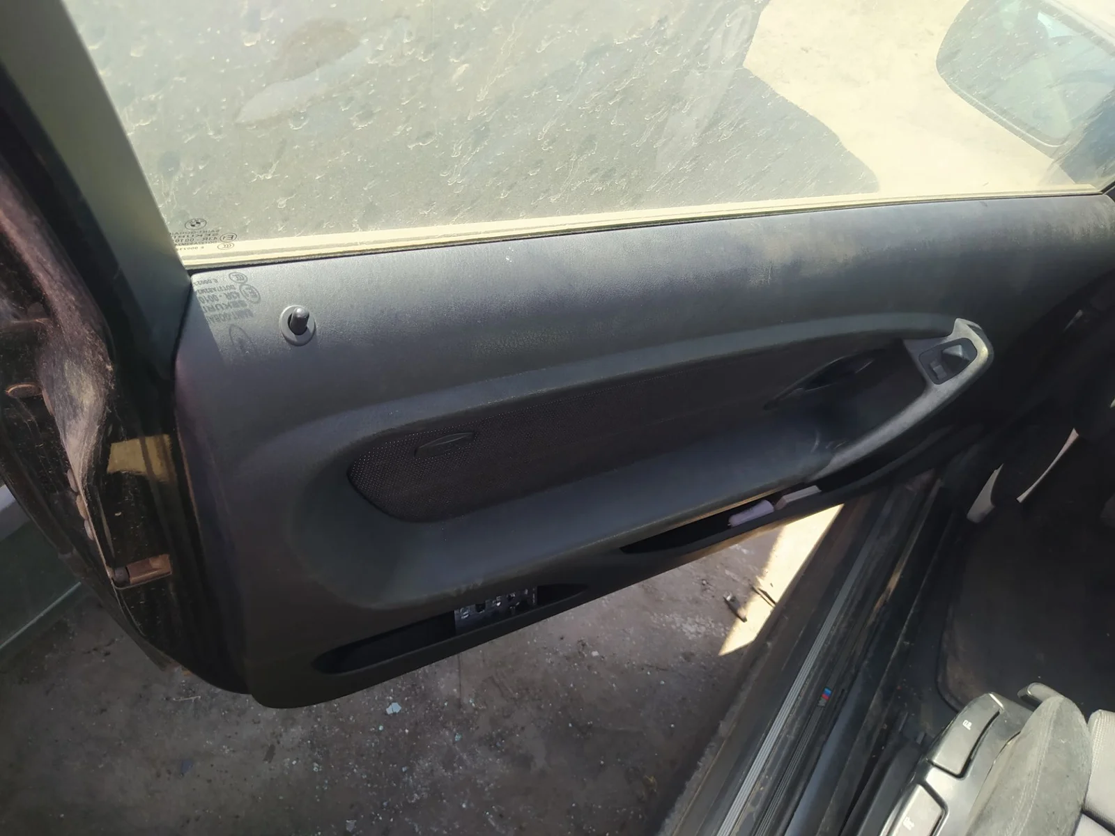 Foto de RETENEDOR PUERTA BMW SERIE 3 COMPACTO (E46) 1.8 16V (116 CV / 85 KW) referencia 51218265545