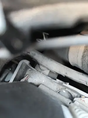 Foto de PUNTA CHASIS DELANTERA RENAULT MEGANE II BERLINA 5P 1.5 dCi Diesel (101 CV / 74 KW)