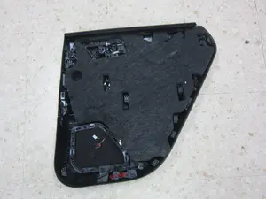 Foto de GUARNECIDO PUERTA TRASERA IZQUIERDA PORSCHE MACAN (95BA) referencia 95B867211 foto 2