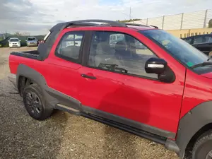 Foto de PUERTA DELANTERA DERECHA FIAT STRADA (278) 1.7 Turbodiesel (69 CV / 51 KW)