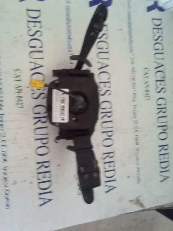 Foto de MANDO MULTIFUNCION NISSAN INTERSTAR (X70) 2.5 dCi Diesel CAT (114 CV / 84 KW) referencia 8200199519