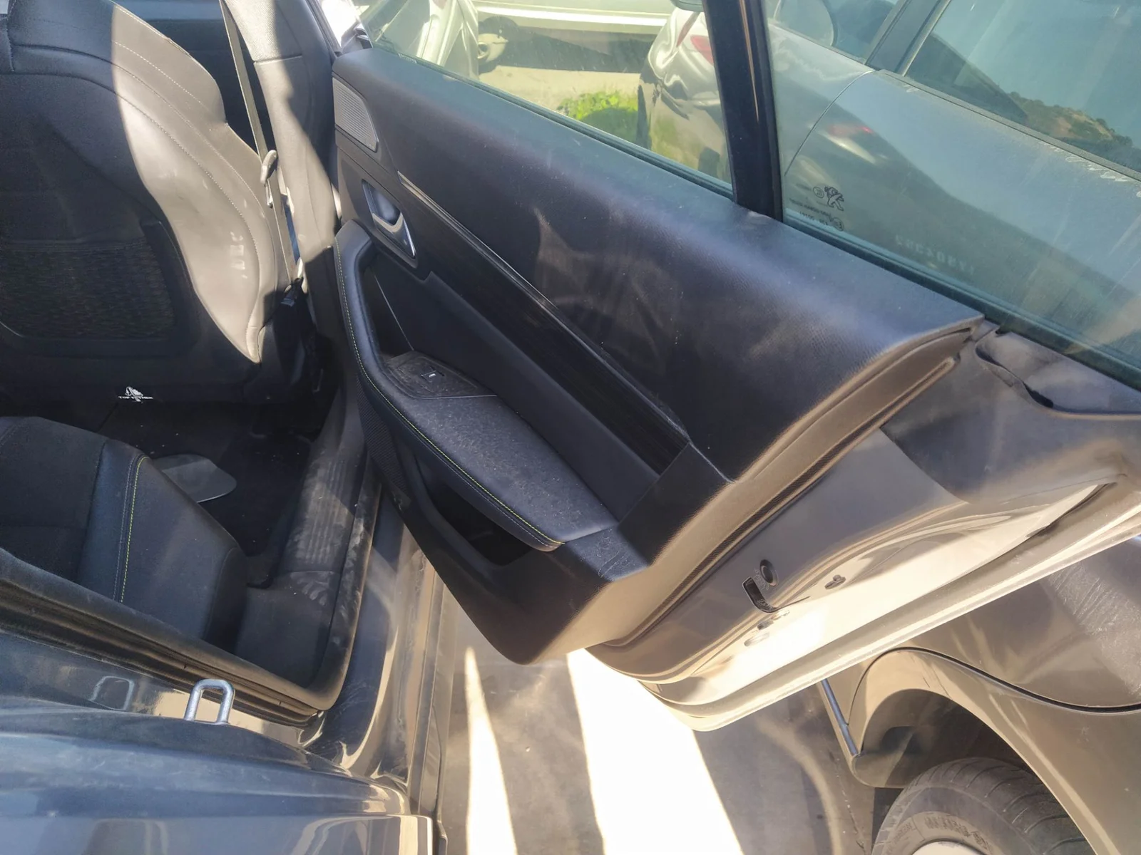 Foto de MANDO ELEVALUNAS TRASERO DERECHO PEUGEOT 508 Híbrido 265 kW (1.6 Ltr. - 147 kW) (360 CV / 265 KW)