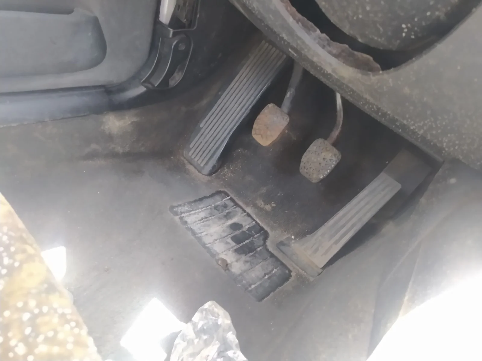 Foto de PEDAL FRENO BMW SERIE 1 BERLINA (E81/E87) 2.0 16V Diesel CAT (122 CV / 90 KW)