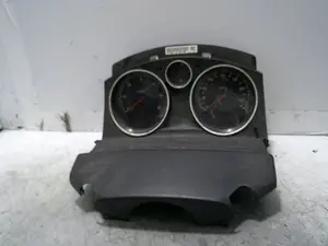 Foto de CUADRO INSTRUMENTOS OPEL ASTRA H BERLINA 1.7 16V CDTI (101 CV / 74 KW) referencia 13172012