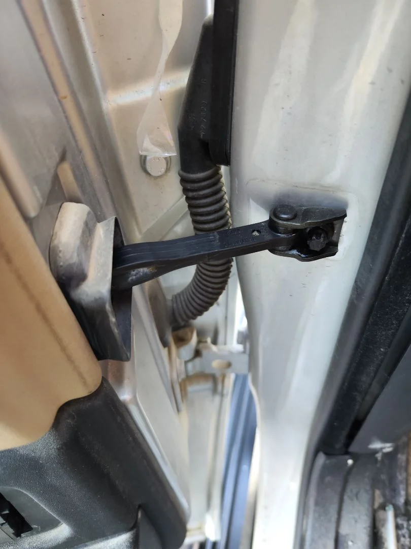 Foto de RETENEDOR PUERTA LAND ROVER RANGE ROVER (LM) 4.4 V8 CAT (306 CV / 225 KW)