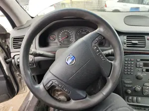 Foto de VOLANTE VOLVO S80 BERLINA 2.4 CAT (140 CV / 103 KW) referencia 30741498