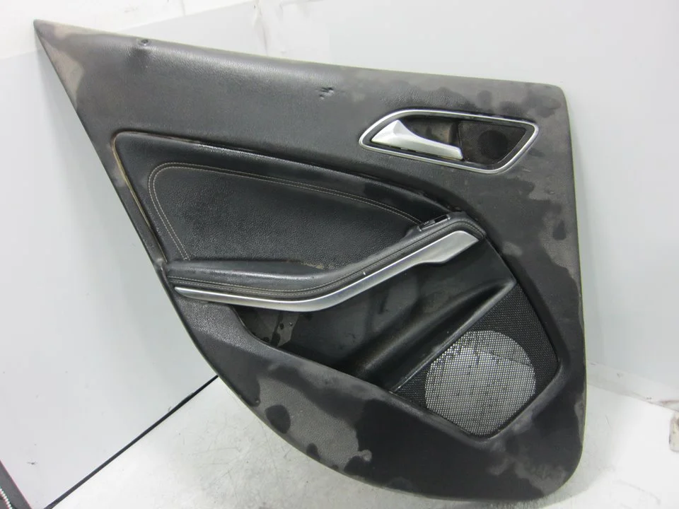 Foto de GUARNECIDO PUERTA TRASERA IZQUIERDA MERCEDES-BENZ CLASE GLA (BM 156) 2.1 CDI CAT (136 CV / 100 KW) referencia A2467600161