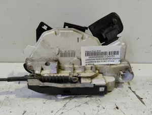 Foto de CERRADURA PUERTA DELANTERA IZQUIERDA VOLKSWAGEN GOLF VI (5K1)(10.2008) 1.2 TSI (105 CV / 77 KW) referencia 5K1837015B