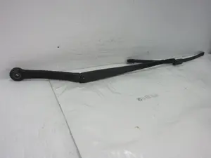 Foto de BRAZO LIMPIA DELANTERO IZQUIERDO BMW SERIE X3 (G01) 3.0 24V Turbodiesel (265 CV / 195 KW) referencia 739901006