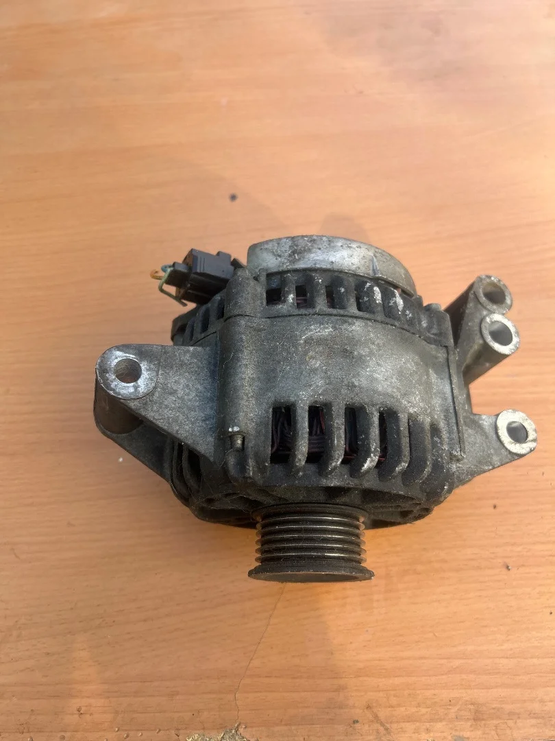 Foto de ALTERNADOR HYUNDAI ATOS (EM) 1.1 12V CAT (58 CV / 43 KW) referencia 2015001001