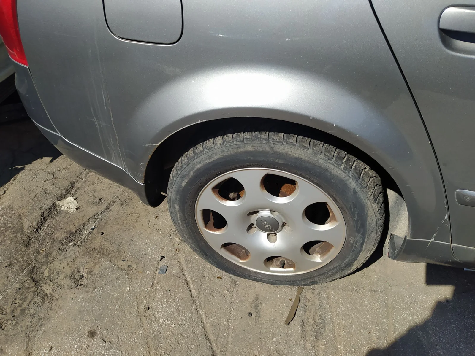 Foto de BRAZO SUSPENSION TRASERO DERECHO AUDI A4 AVANT (8E) 1.9 TDI (131 CV / 96 KW) referencia 8E0505311AD
