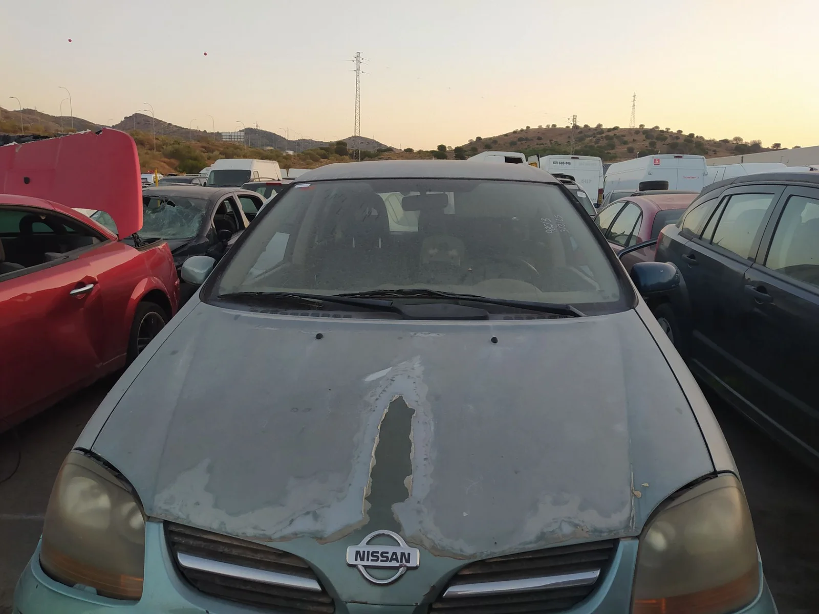 Foto de PARABRISAS NISSAN ALMERA TINO (V10M) 1.8 16V CAT (114 CV / 84 KW) referencia 72712BU006