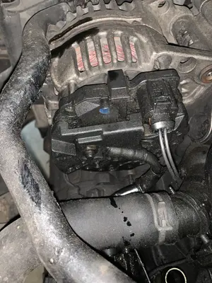 Foto de ALTERNADOR VOLKSWAGEN GOLF IV BERLINA (1J1)(10.1997) 1.9 TDI (101 CV / 74 KW) referencia 038903018PV foto 2