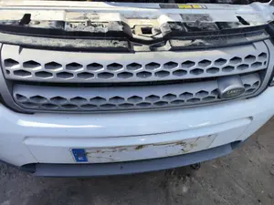 Foto de REFUERZO PARAGOLPES DELANTERO LAND ROVER RANGE ROVER EVOQUE 2.0 Td4 CAT (150 CV / 110 KW) referencia LR094157
