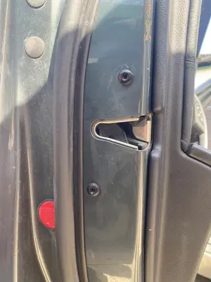 Foto de CERRADURA PUERTA DELANTERA IZQUIERDA BMW SERIE 5 BERLINA (E60) 3.0 24V CAT (231 CV / 170 KW) referencia 51217202143