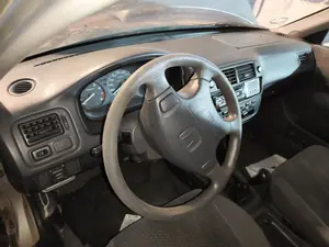 Foto de SALPICADERO HONDA CIVIC COUPÉ (EJ6/8) 1.6 CAT (105 CV / 77 KW)