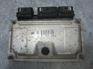 Foto de CENTRALITA MOTOR UCE PEUGEOT 206 1.6 16V CAT (109 CV / 80 KW) referencia 9648482980