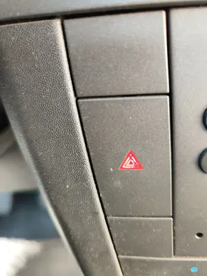 Foto de WARNING OPEL VECTRA C BERLINA 1.9 CDTI (120 CV / 88 KW)