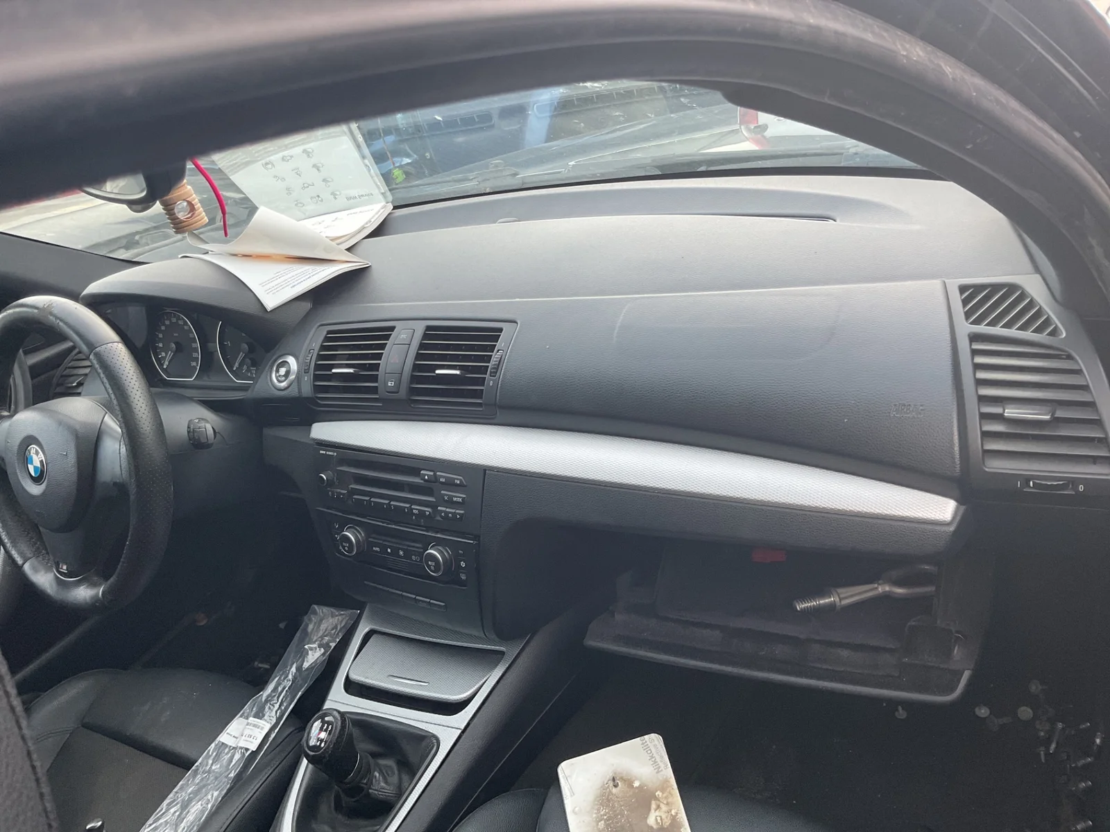 Foto de SALPICADERO BMW SERIE 1 BERLINA (E81/E87) 2.0 Turbodiesel CAT (143 CV / 105 KW) referencia 51459158350