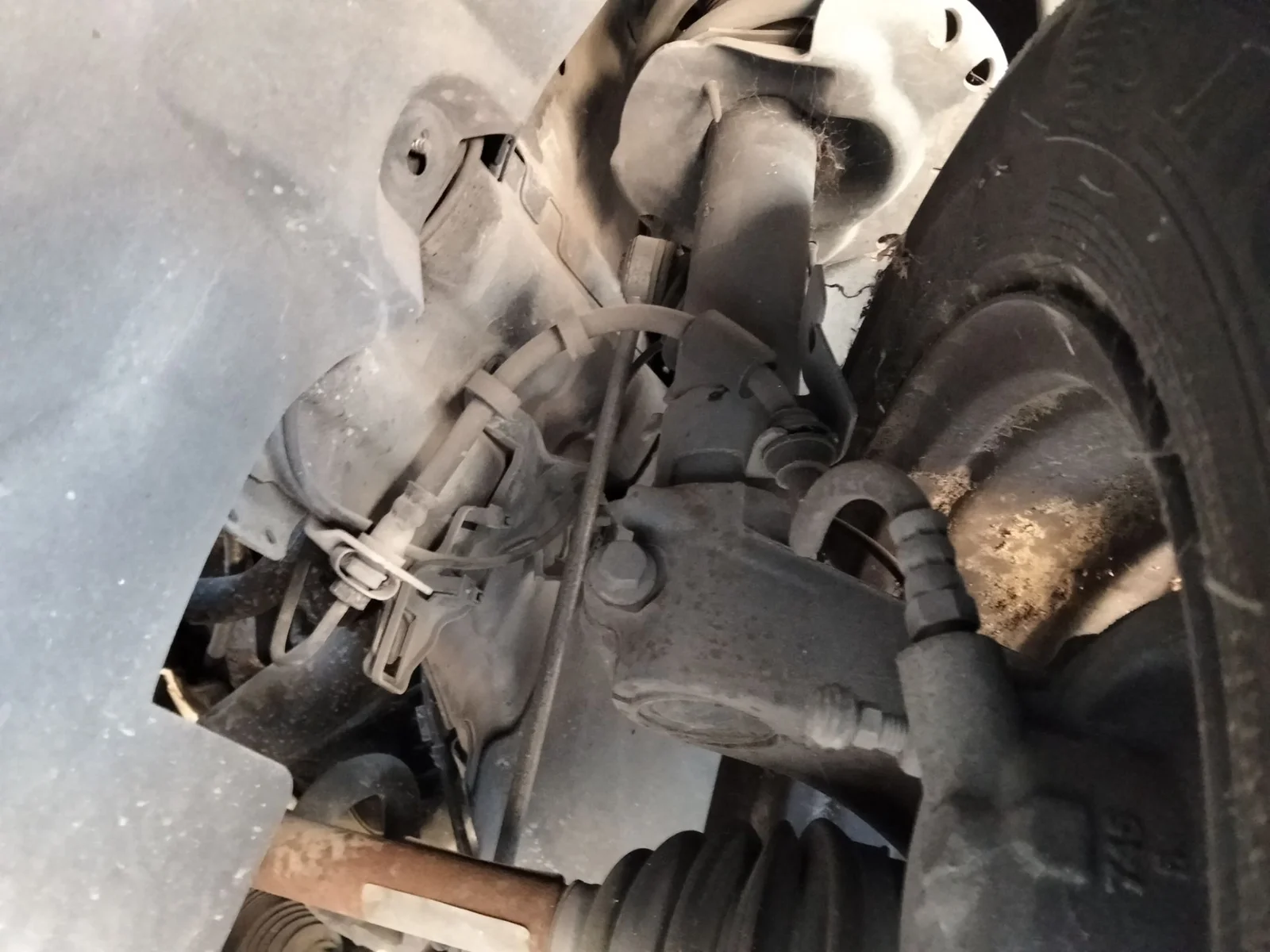 Foto de BRAZO SUSPENSION DELANTERO IZQUIERDO FORD S-MAX (CA1) 2.0 TDCi CAT (131 CV / 96 KW)