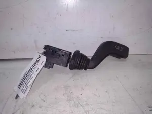 Foto de MANDO INTERMITENTES OPEL CORSA C 1.2 16V CAT (Z 12 XE / LW4) (75 CV / 55 KW) referencia 09185413