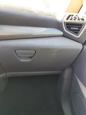 Foto de GUANTERA FORD C-MAX (CB7) 1.6 TDCi CAT (116 CV / 85 KW) referencia 2016391