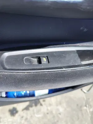 Foto de MANDO ELEVALUNAS DELANTERO DERECHO CITROEN C4 BERLINA 1.6 16V HDi (90 CV / 66 KW)