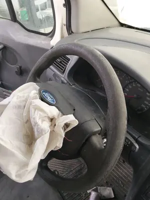 Foto de VOLANTE FORD TRANSIT CONNECT (TC7) referencia 1358833