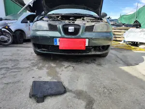 Foto de PARAGOLPES DELANTERO SEAT IBIZA (6L1) 1.9 TDI (101 CV / 74 KW)