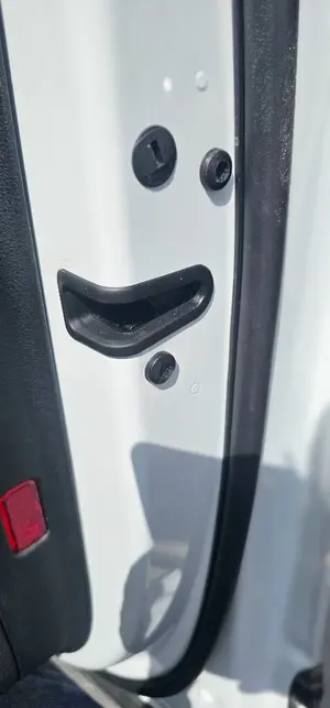 Foto de CERRADURA PUERTA DELANTERA DERECHA AUDI SQ7 (4MB) 4.0 V8 TDI (435 CV / 320 KW) referencia 8J1837016E