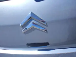 Foto de PANEL TRASERO CITROEN C4 BERLINA 1.6 16V HDi (90 CV / 66 KW)
