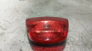 Foto de PILOTO TRASERO CENTRAL PIAGGIO (VESPA) 49.40 cc 3.01 ci (4.29 cv 3.1 kw a 8500 rpm) foto 1