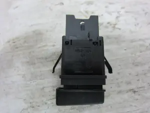 Foto de INTERRUPTOR SEAT IBIZA (6L1) 1.4 16V (86 CV / 63 KW) referencia 6L1959621 foto 4