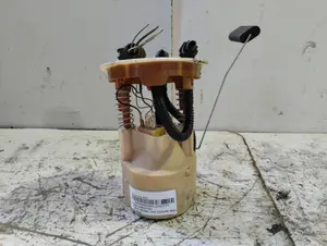 Foto de BOMBA COMBUSTIBLE RENAULT MEGANE I FASE 2 BERLINA (BA0) 1.6  (107 CV / 79 KW) referencia 7700422036