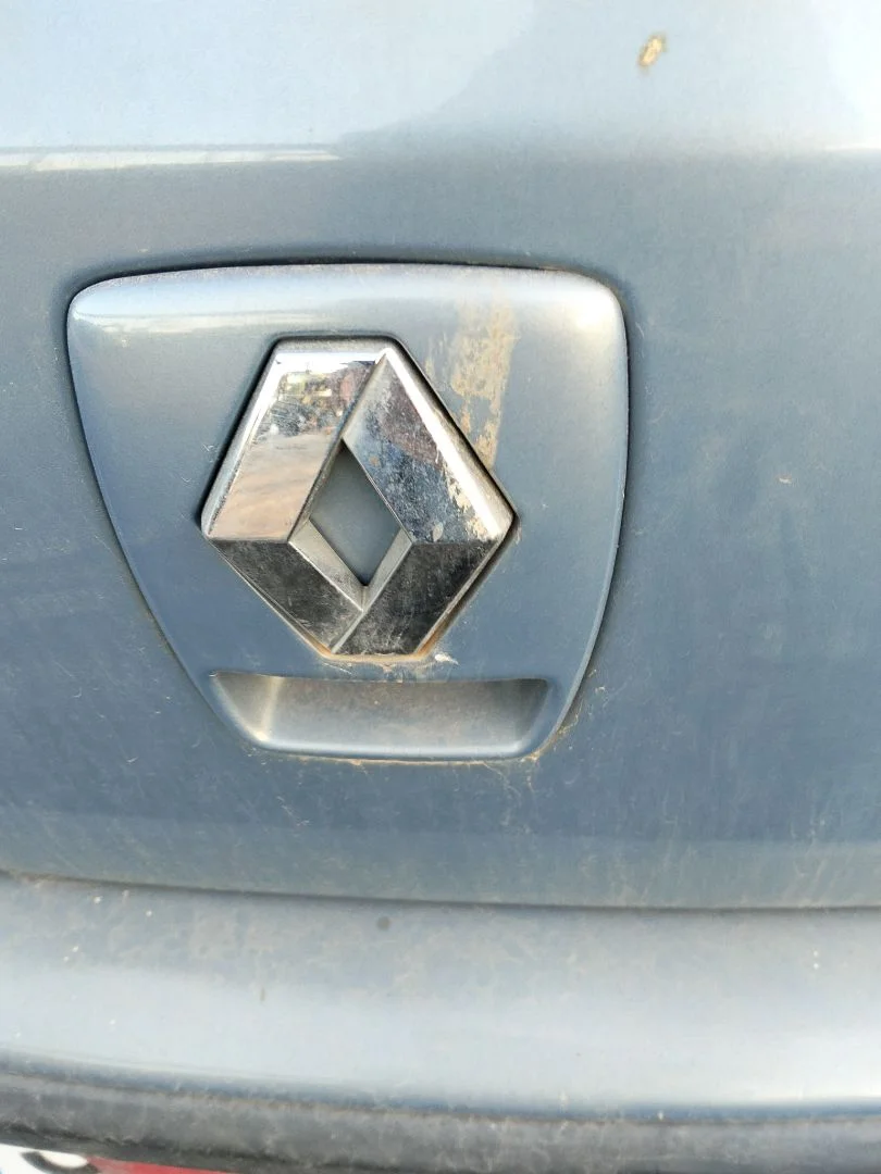 Foto de MANETA EXTERIOR MALETERO / PORTON RENAULT LAGUNA II (BG0) 1.9 dCi Diesel CAT (101 CV / 74 KW)